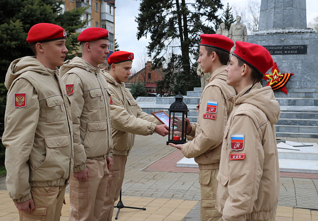 ТИХОРЕЧАНЕ ПЕРЕДАЛИ ЭСТАФЕТУ ПАМЯТИ НОВОПОКРОВСКОМУ РАЙОНУ