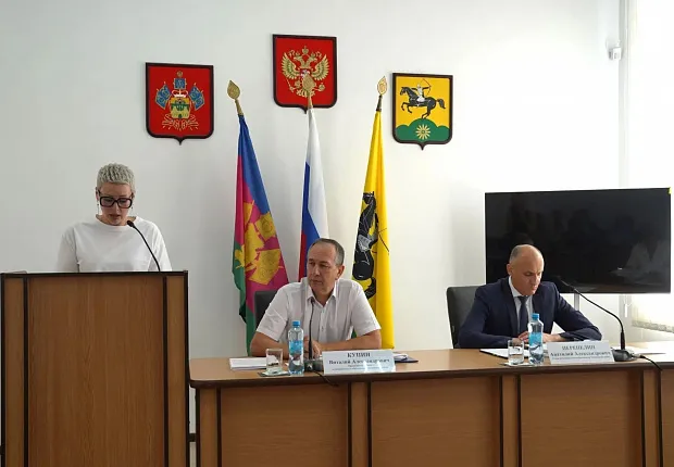 В ТИХОРЕЦКОМ РАЙОНЕ ПОЯВИЛСЯ ОФИЦИАЛЬНЫЙ ГИМН